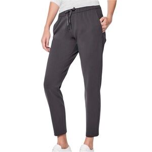 Lululemon | Women’s Grey On The Fly 7/8 Pants Size 8
